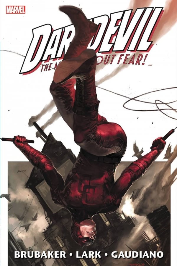 DAREDEVIL BY ED BRUBAKER & MICHAEL LARK - OMNIBUS #1-3rd